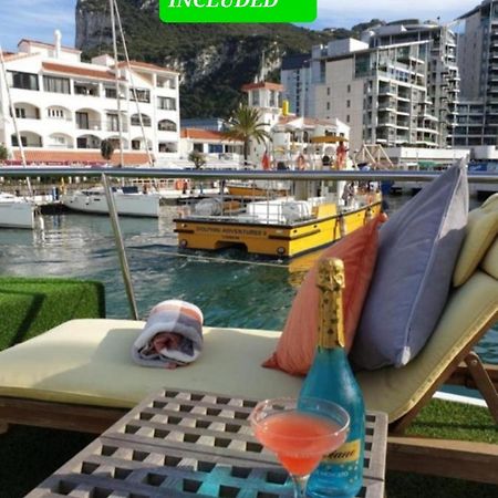 Jasmine Coral Jay Boutique Boatel Ocean Village Gibraltar Bagian luar foto