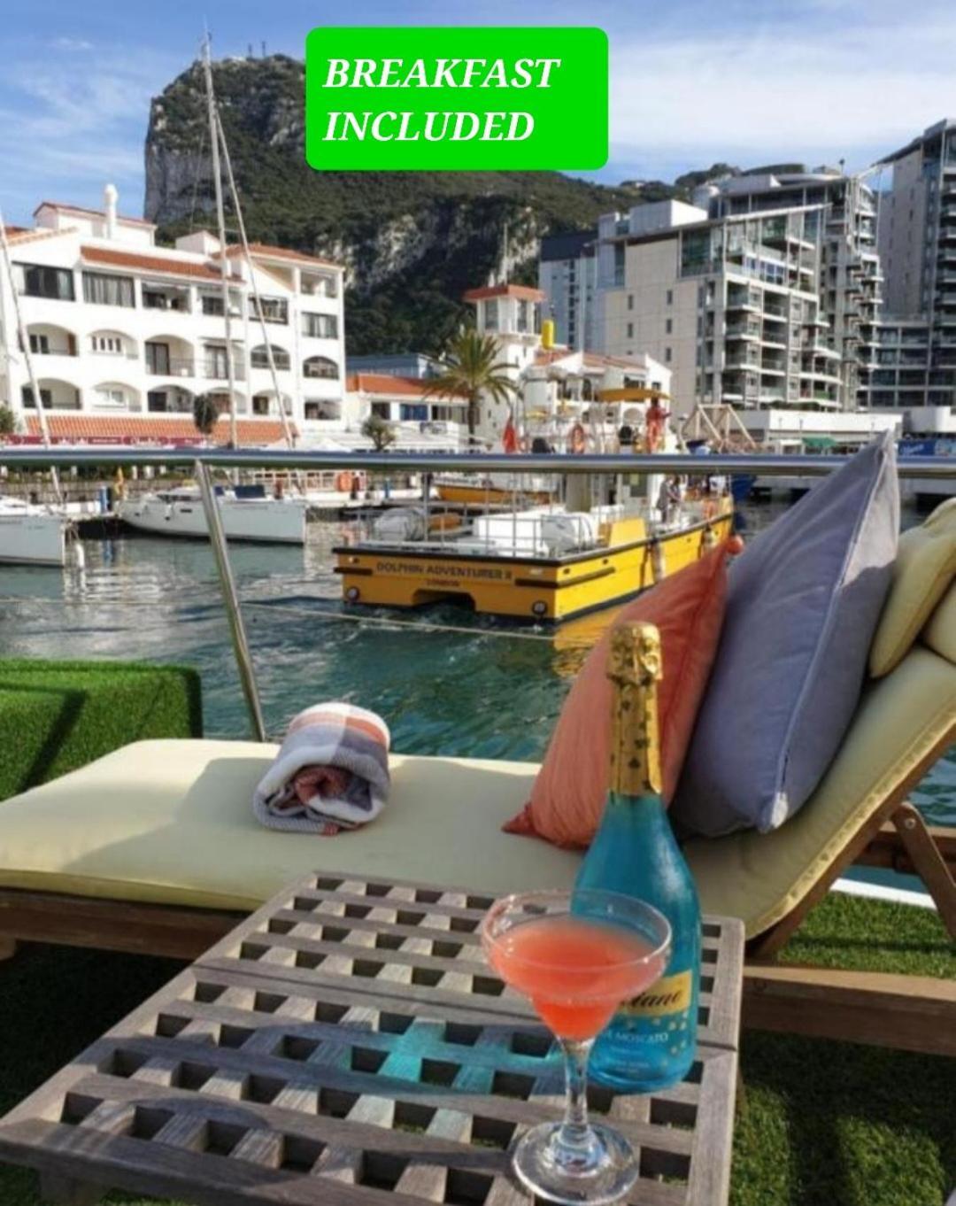 Jasmine Coral Jay Boutique Boatel Ocean Village Gibraltar Bagian luar foto